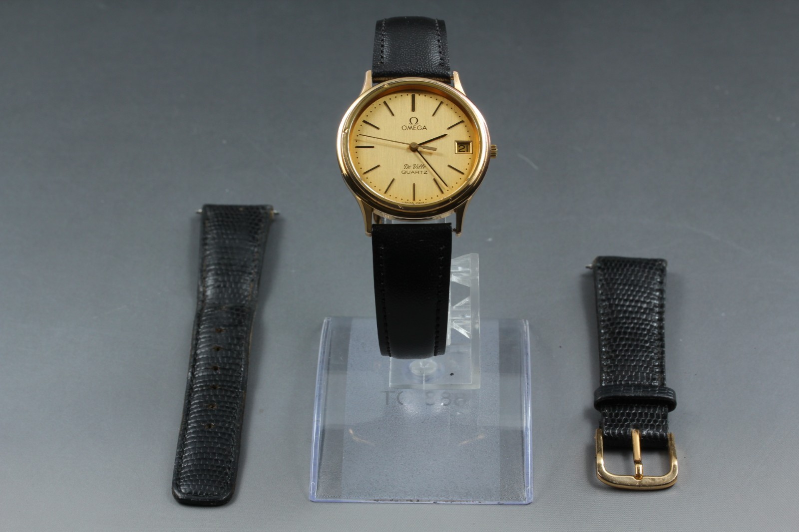 Vintage “As Is” Omega De Ville Cal.1332 Push Crown Gold Quartz Men’s Watch JAPAN