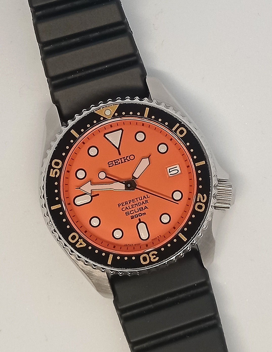 Seiko Scuba Diver SBCM029 Perpetual Calendar HAQ 8F35-00A0 200m